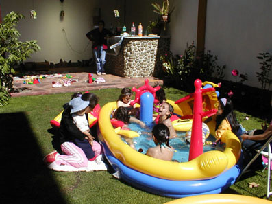 Birthday pool party in Los Pinos, October 2004
